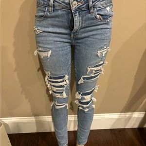 American eagle ripped jeans size 6 jeggings